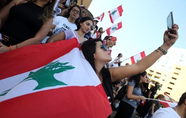 جميلات لبنان، صحيفة عكاظ السعودية، حسناوات لبنان، يثرن جدلا واسعا، بنات لبنان، لبنان