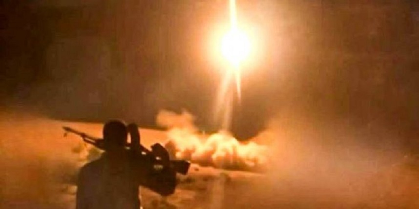 الحوثيون يقصفون قوات ياسر العواضي بصاروخ باليستي