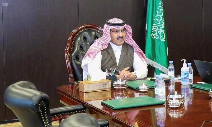 شاهد .. السفير السعودي يعلن رسميا تبني المملكة عودة “نظام عفاش” بهذه المبررات (فيديو مسرب)