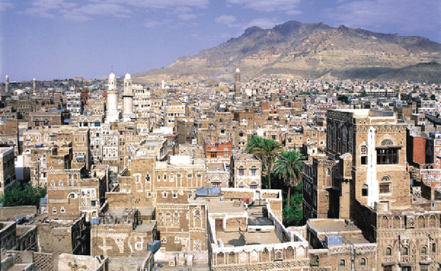 شاهد .. الحوثيون يستعدون لتمرير قوانين وتعديلات تشريعية تمس ملايين المواطنين عقب اجازة عيد الاضحى